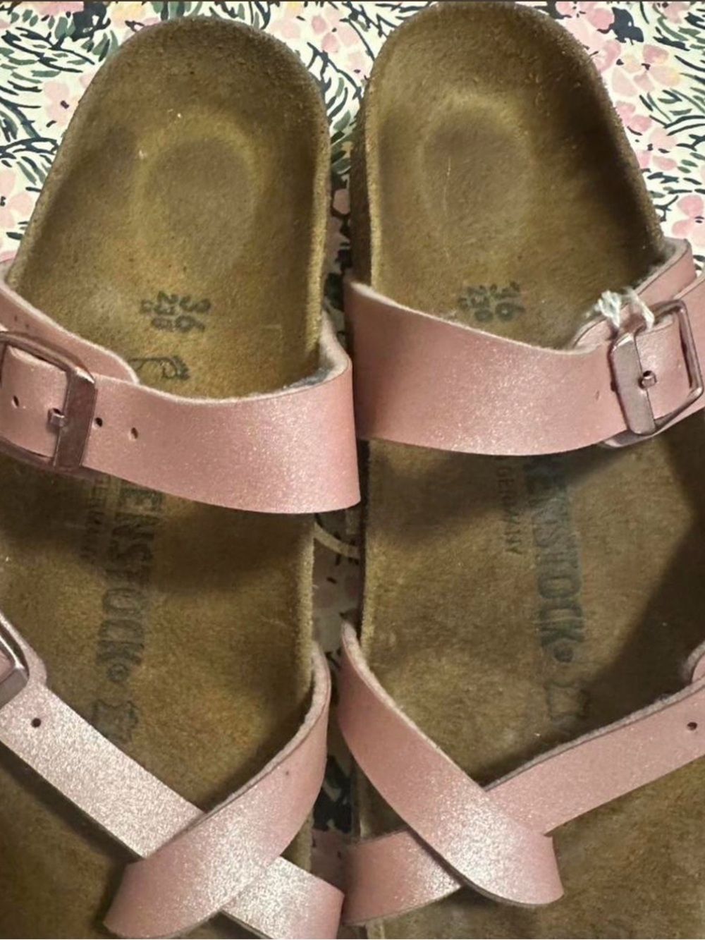 Birkenstock Women’s Metallic Pink Crossover Strap Sandals